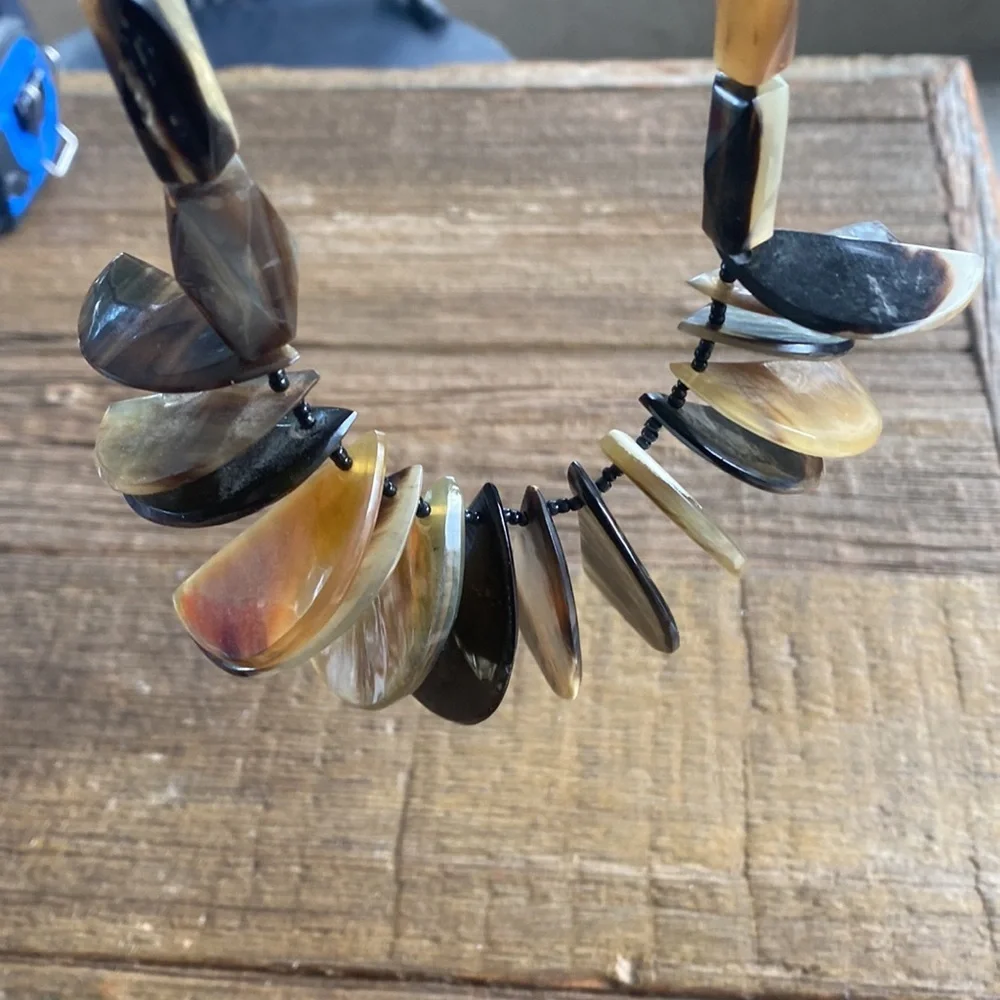 Vintage Acrylic faux horn statement bib necklace. Tribal boho rustic cabincore